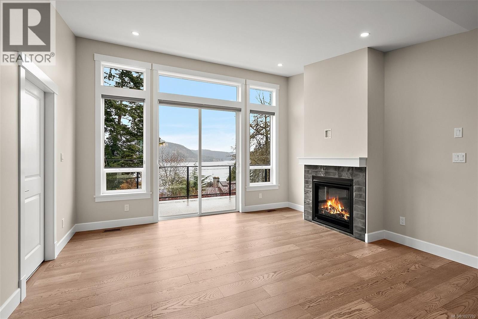 #118 4690 CASPIAN PL - 5