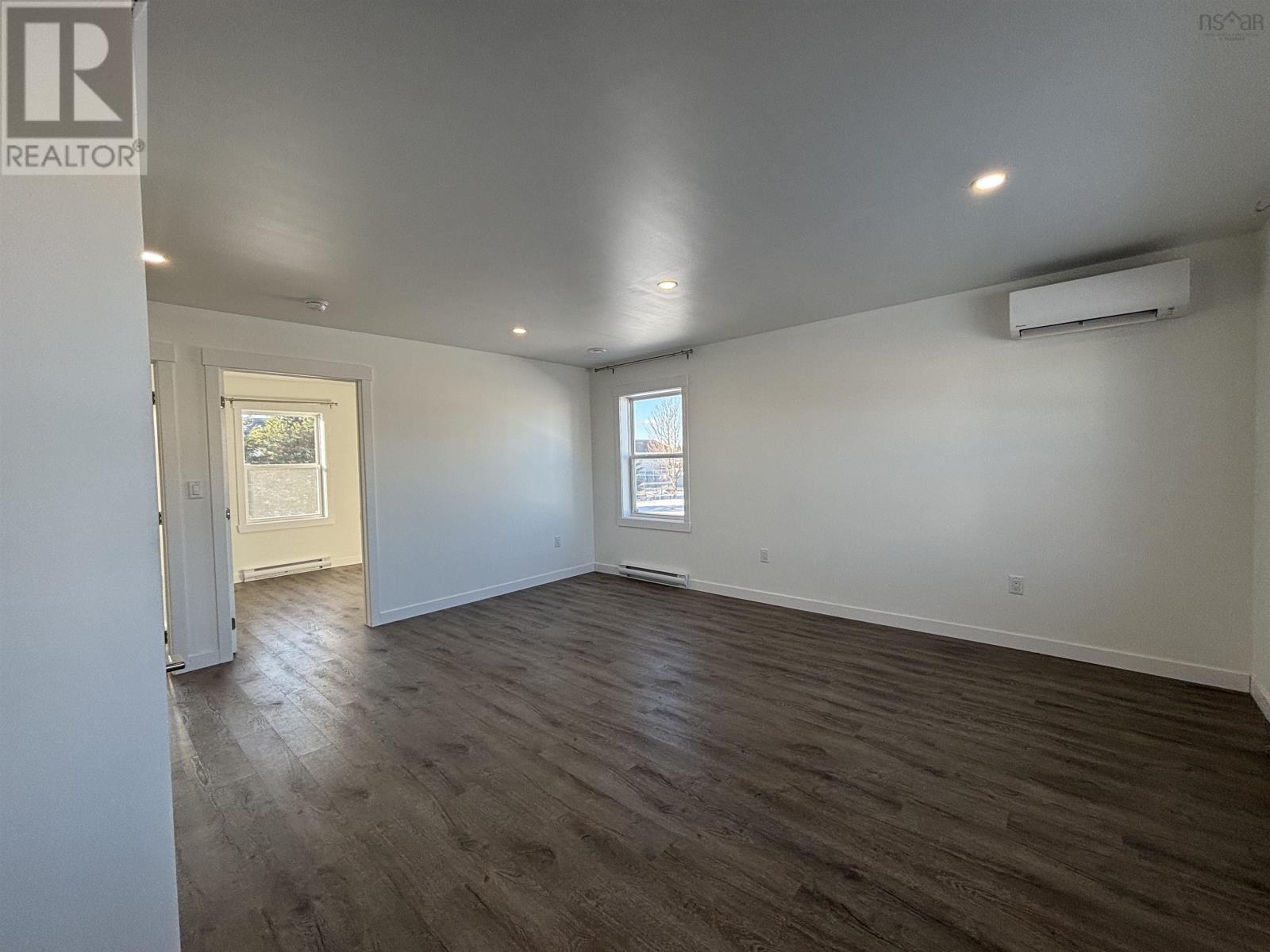 Property 8 of 33 of 7 Fleming Avenue