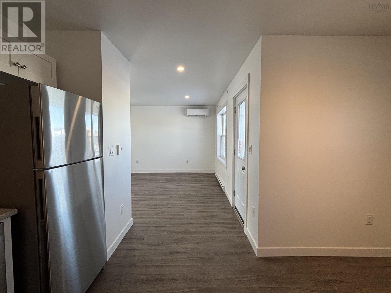 Property 16 of 33 of 7 Fleming Avenue