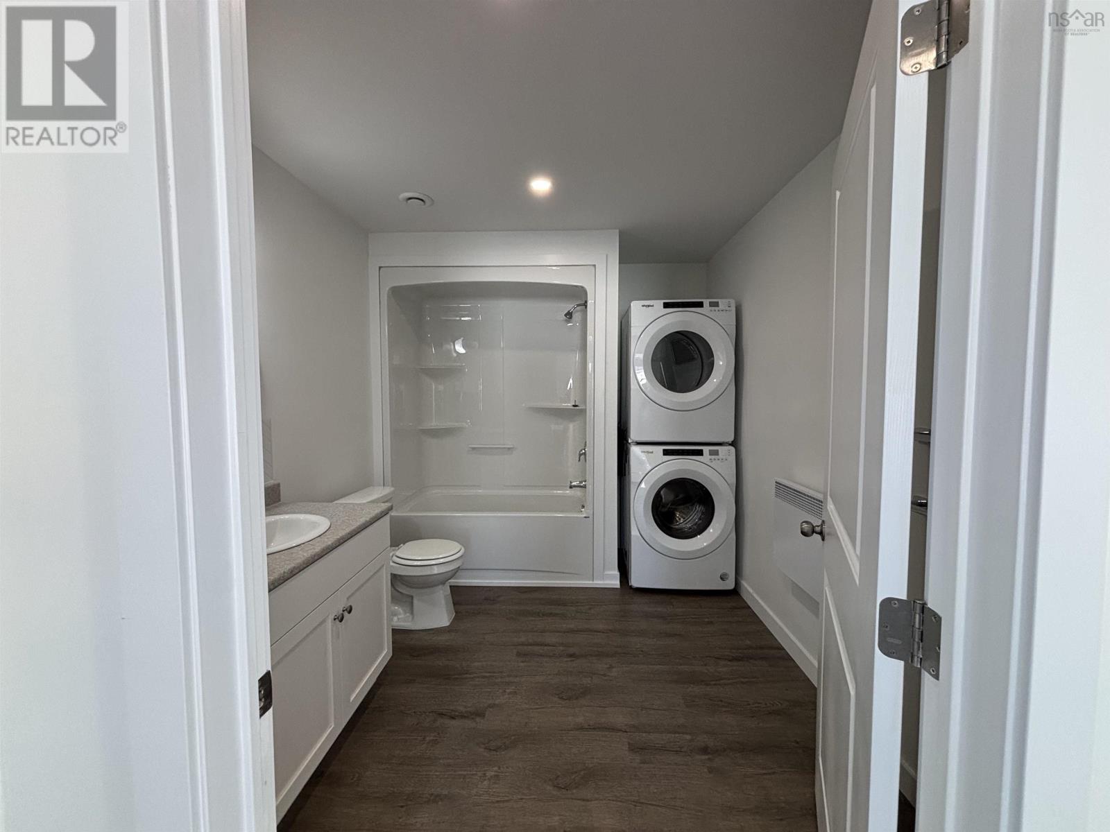 Property 7 of 33 of 7 Fleming Avenue