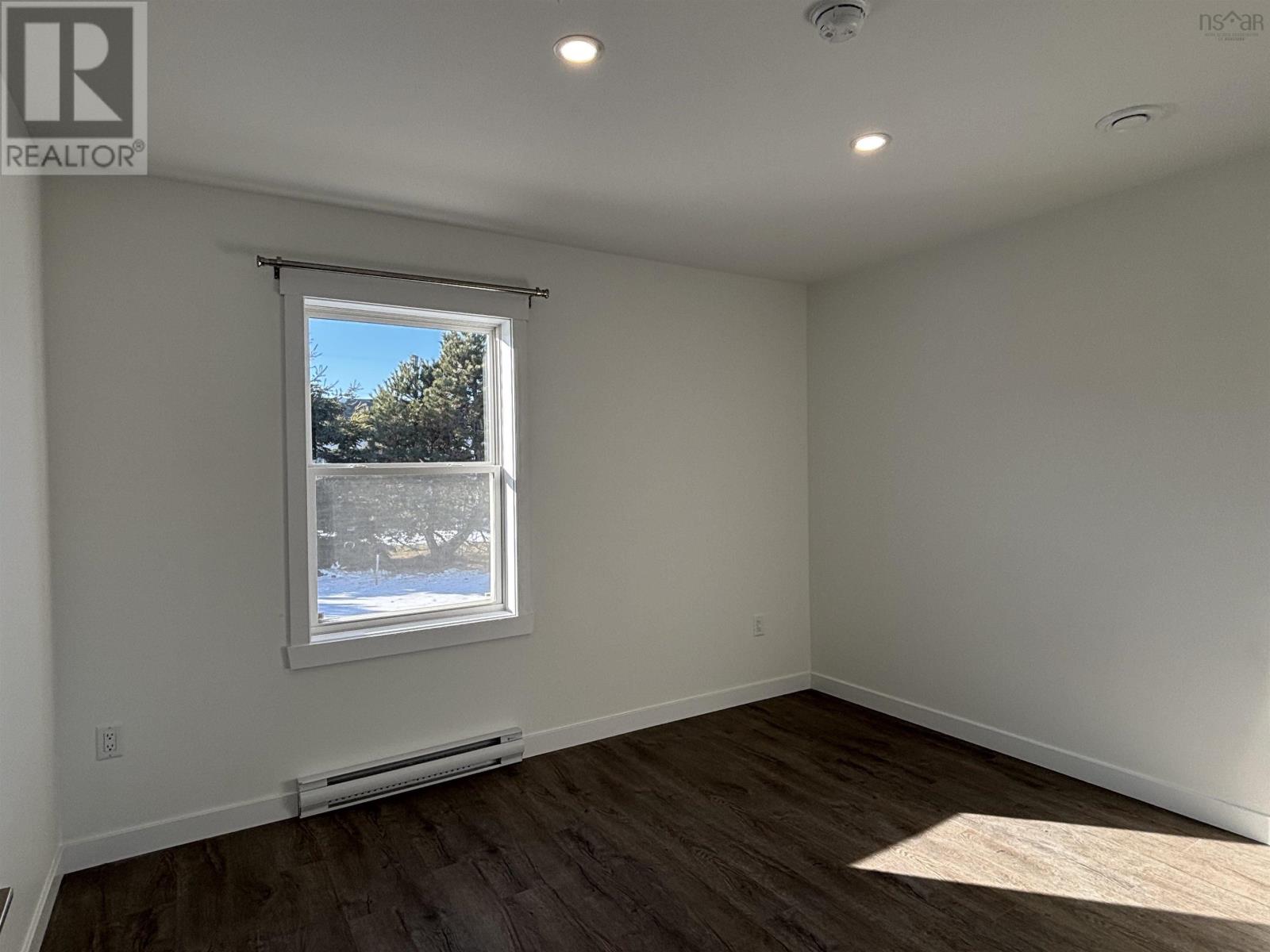 Property 25 of 33 of 7 Fleming Avenue