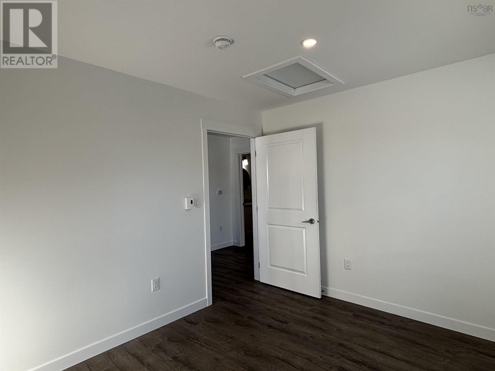 Property 30 of 33 of 7 Fleming Avenue