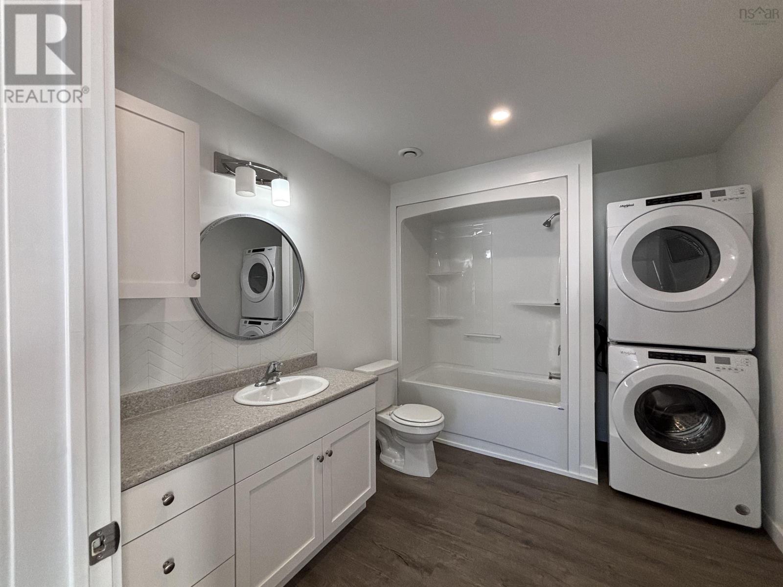 Property 1 of 33 of 7 Fleming Avenue