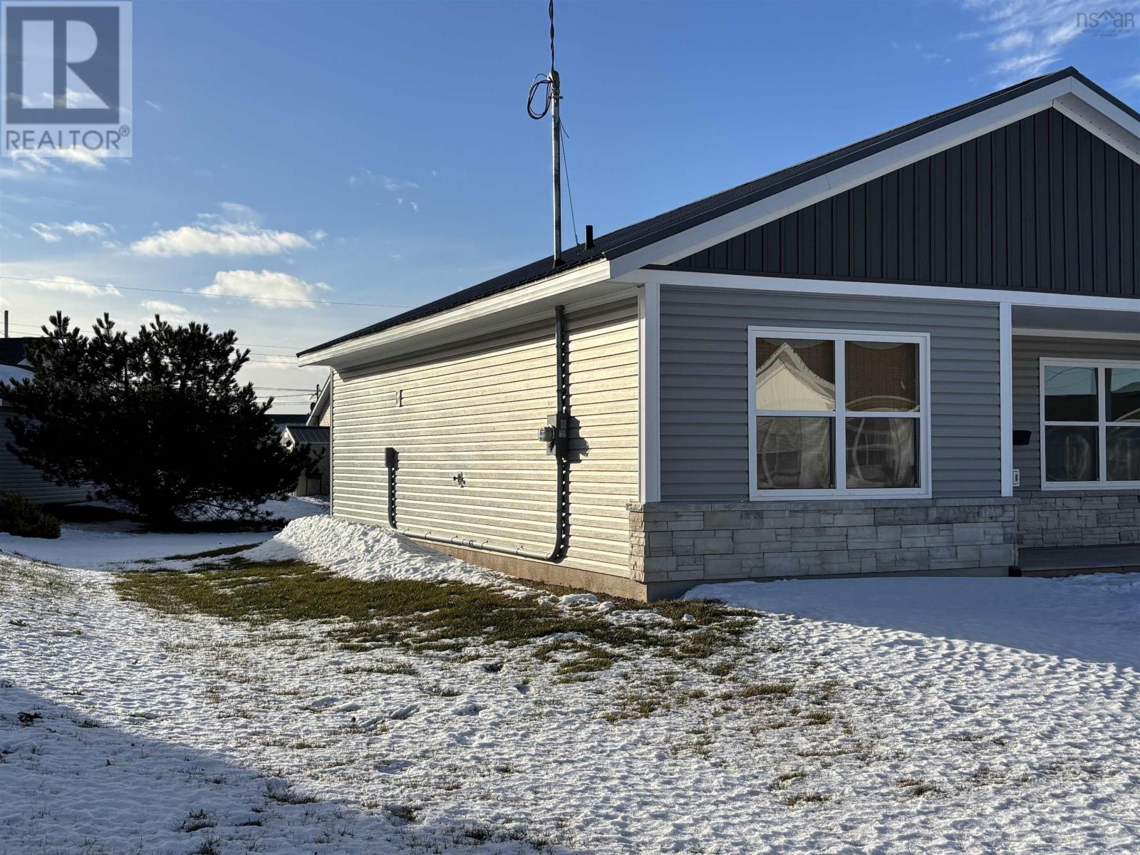 Property 23 of 33 of 7 Fleming Avenue