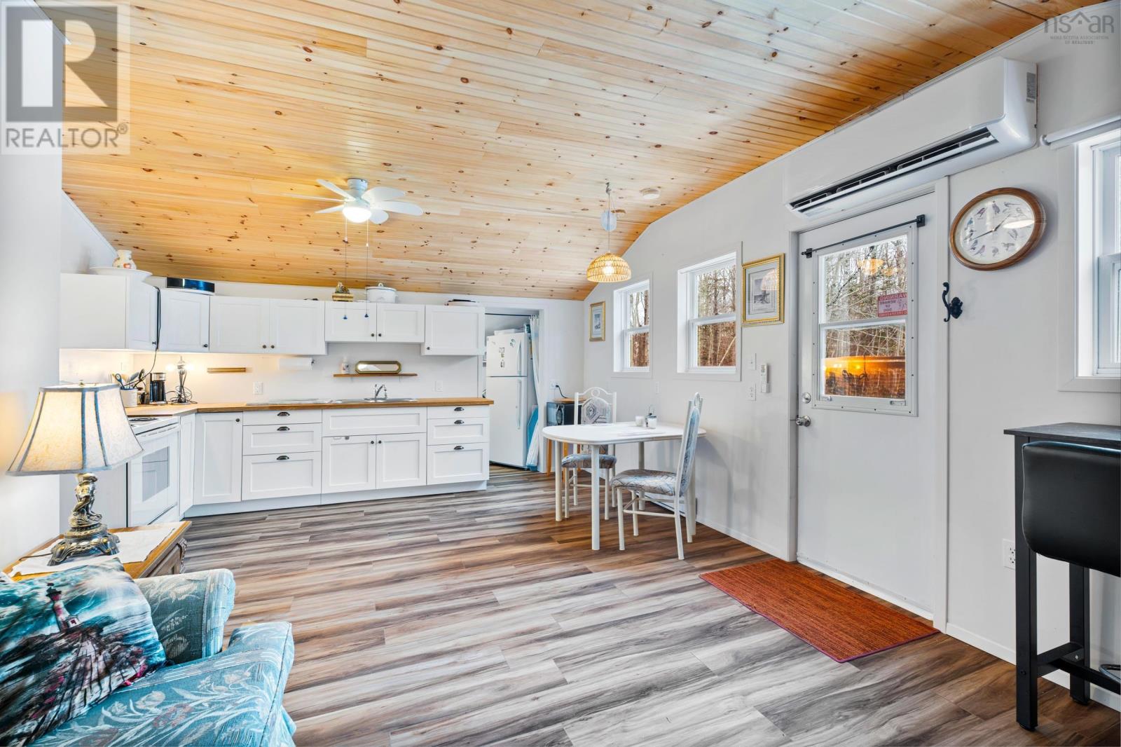 45 MILL STREET - 10