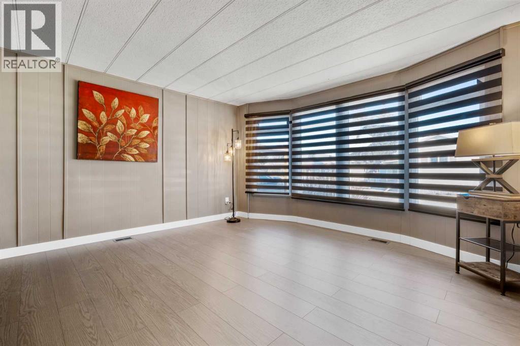 Single Family House Mobile Home for Sale in    Street NW Greenwood/Greenbriar Calgary 