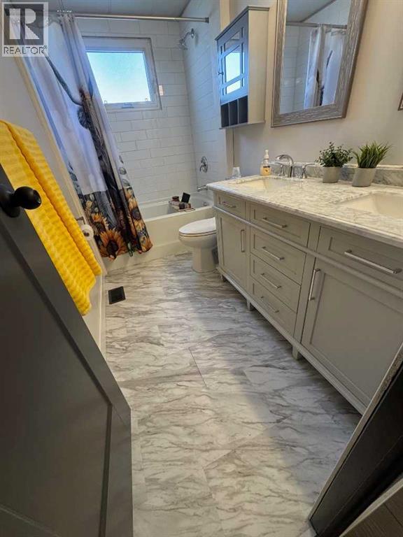 Single Family House Mobile Home for Sale in    Street NW Greenwood/Greenbriar Calgary 