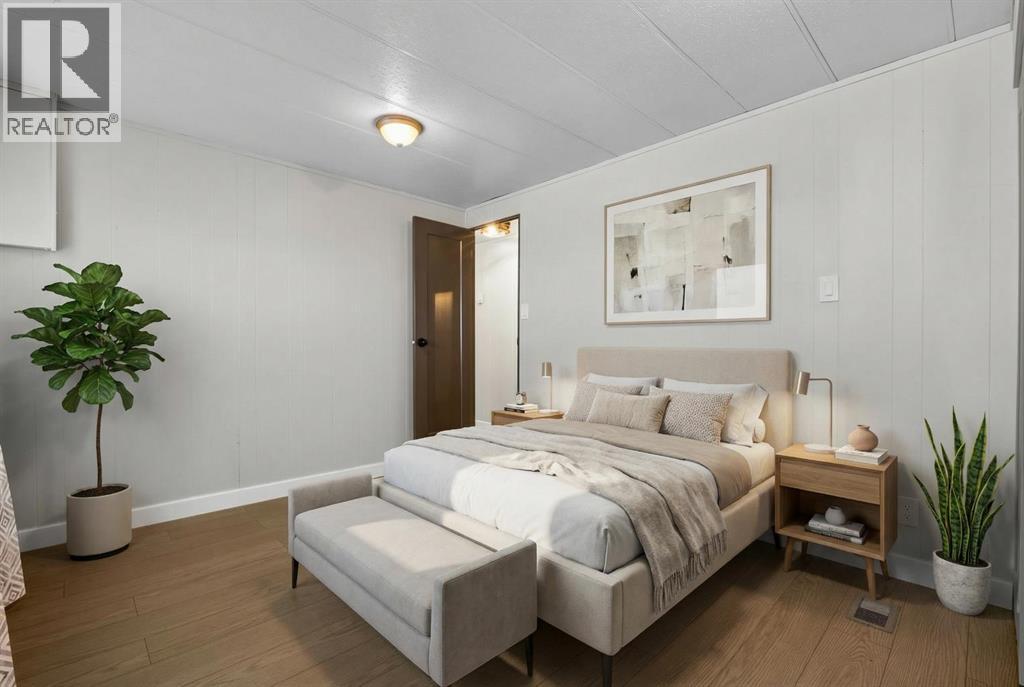 Single Family House Mobile Home for Sale in    Street NW Greenwood/Greenbriar Calgary 