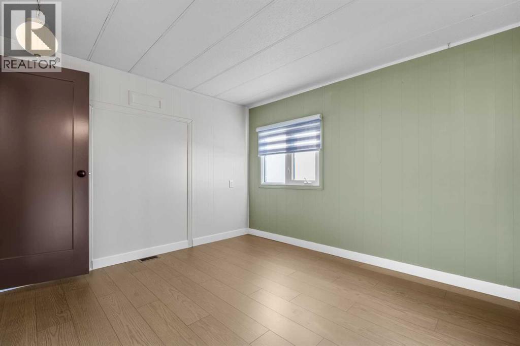 Single Family House Mobile Home for Sale in    Street NW Greenwood/Greenbriar Calgary 