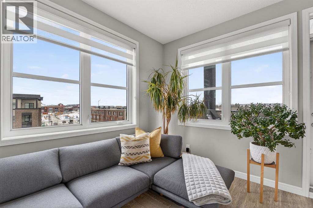 Single Family House for Sale in   Greenbriar Place NW Greenwood/Greenbriar Calgary 