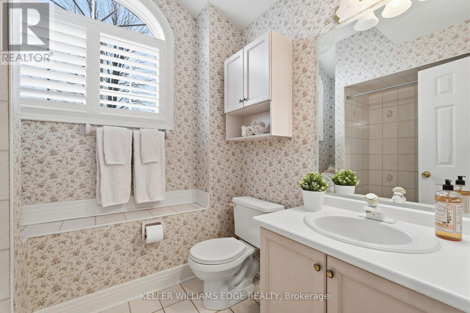 39 WINEGARDEN TRAIL - 28