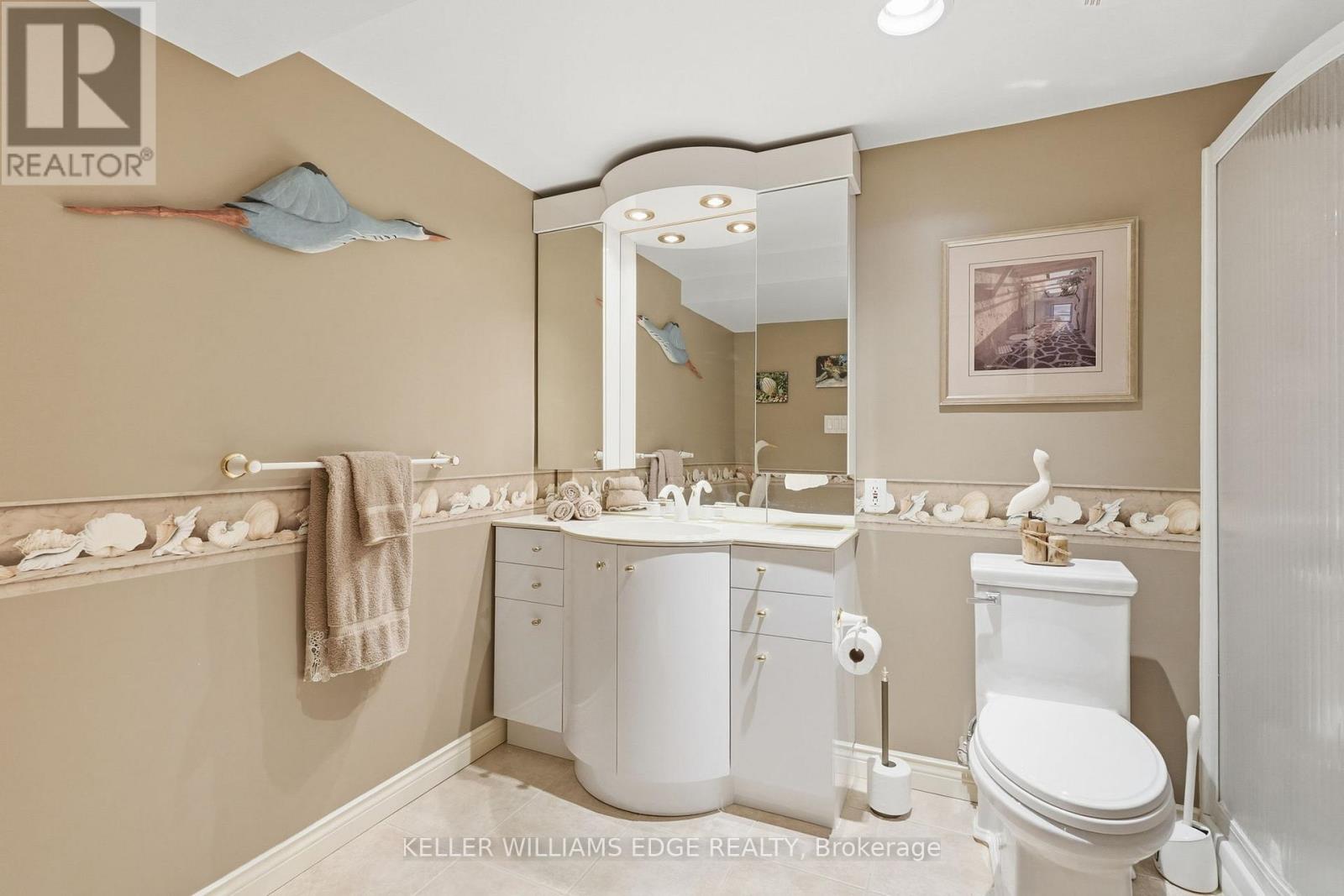 39 WINEGARDEN TRAIL - 34