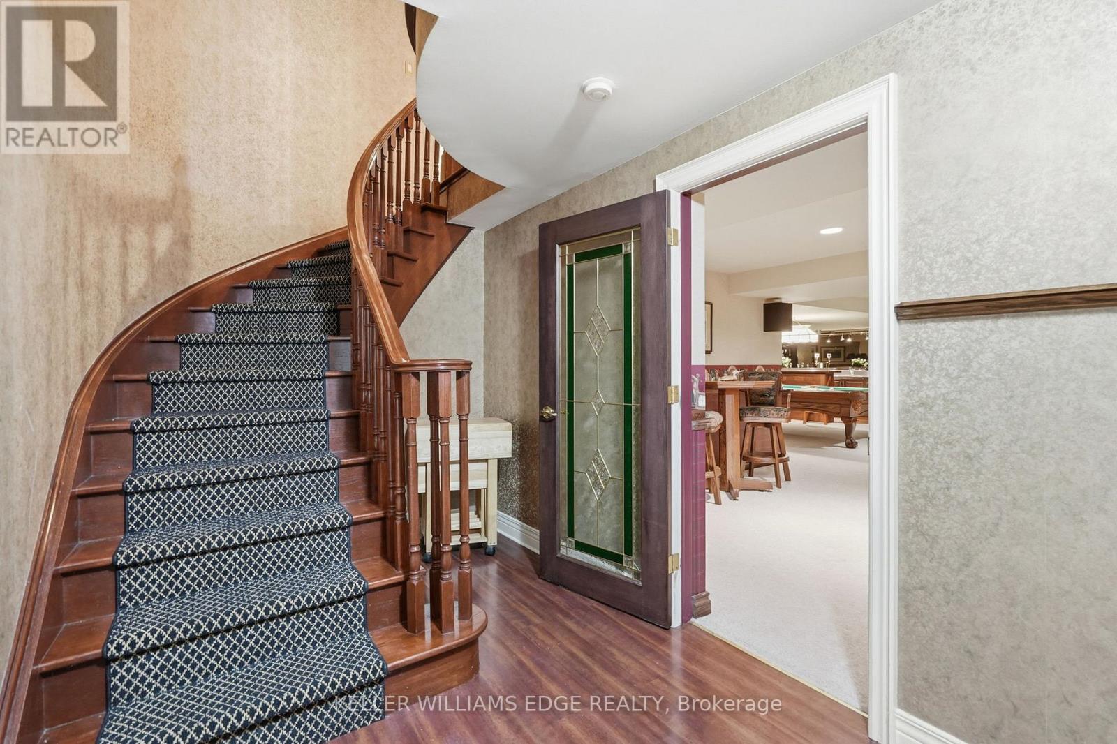 39 WINEGARDEN TRAIL - 36