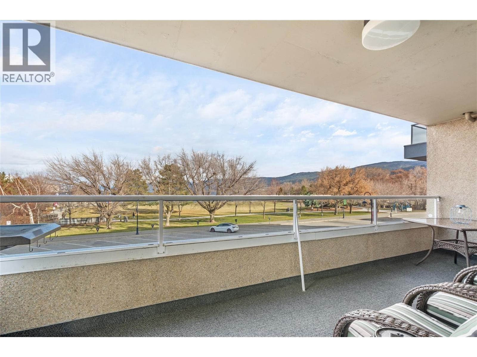 203 86 Lakeshore Drive, Penticton