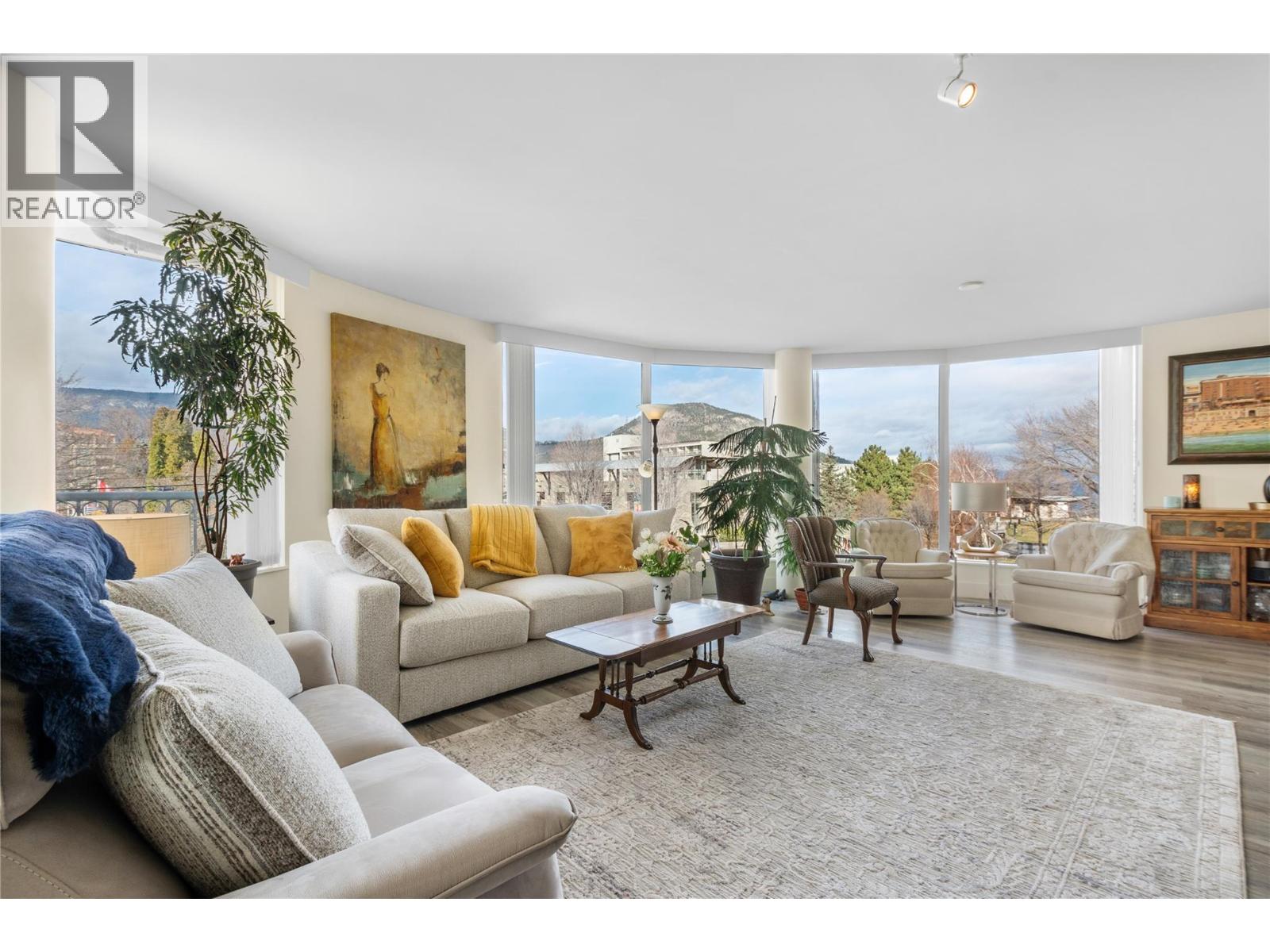 203 86 Lakeshore Drive, Penticton