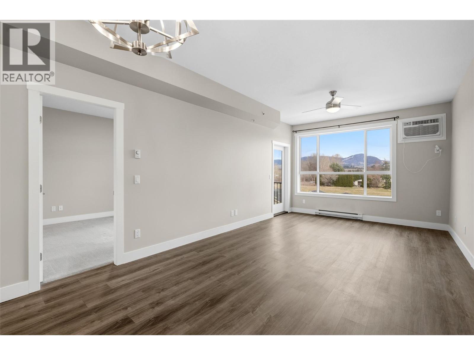 311 3090 Burtch Road, Kelowna