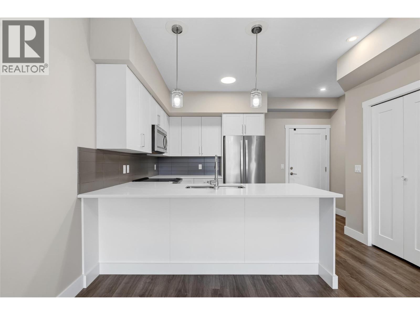 311 3090 Burtch Road, Kelowna