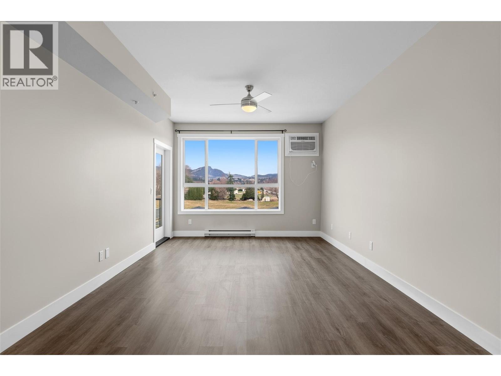 311 3090 Burtch Road, Kelowna