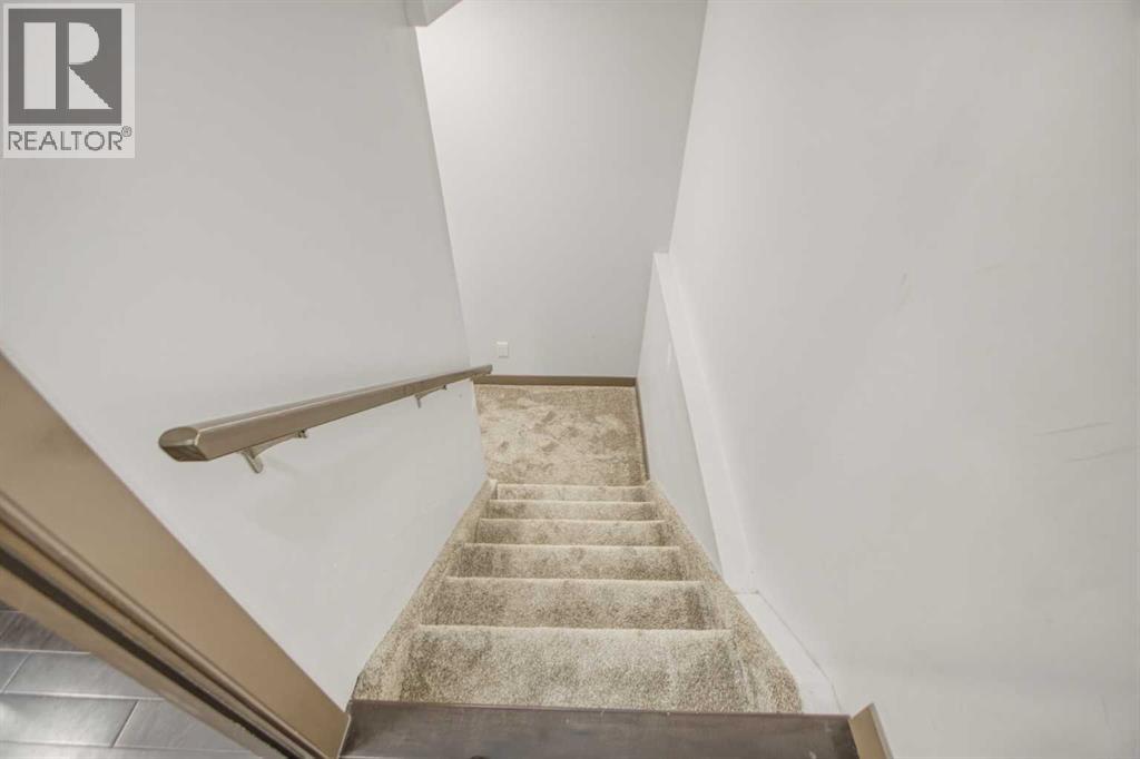 Single Family House for Sale in  Evanscove Manor NW Evanston Calgary 