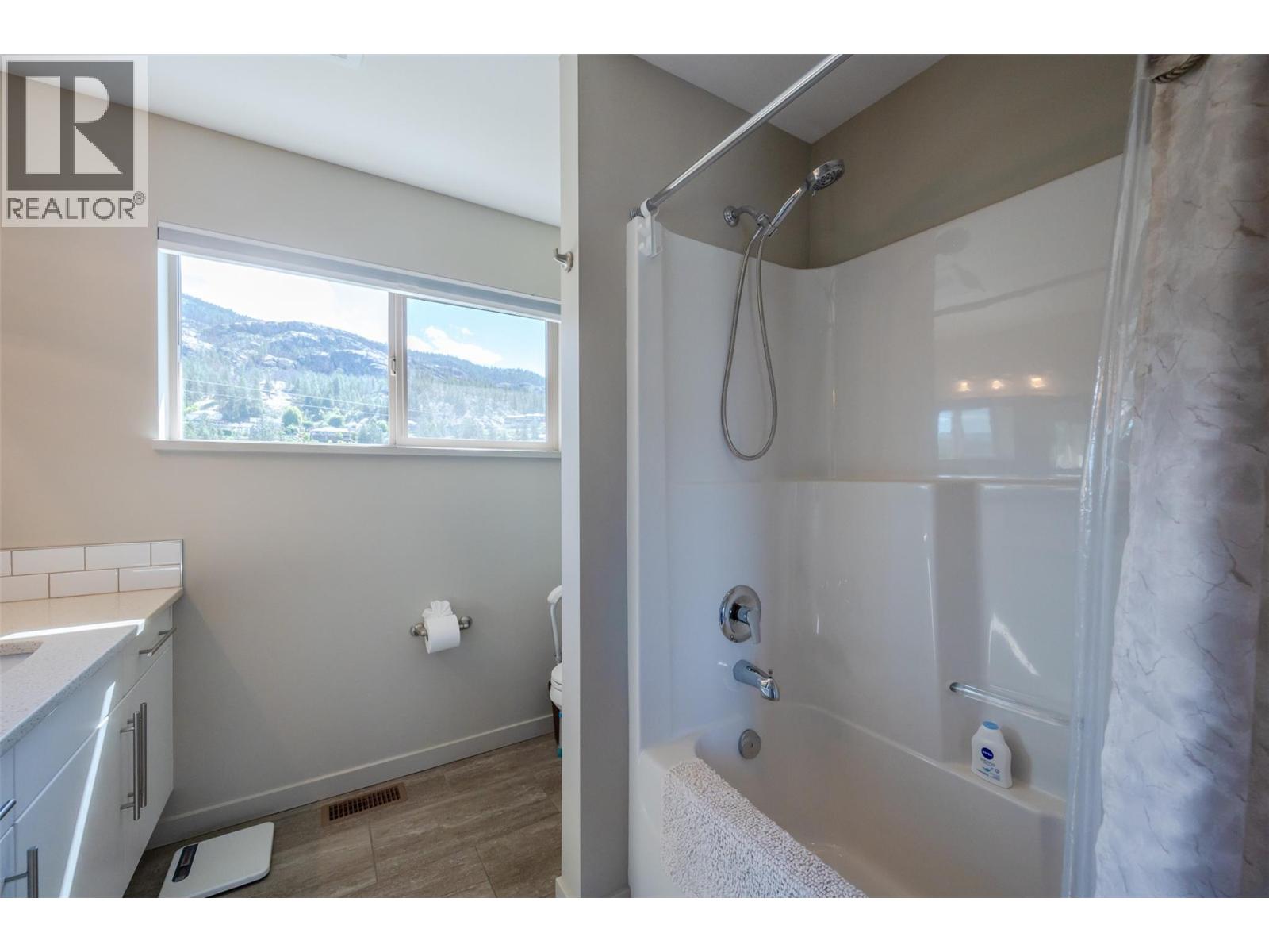 30 125 CABERNET Drive, Okanagan Falls