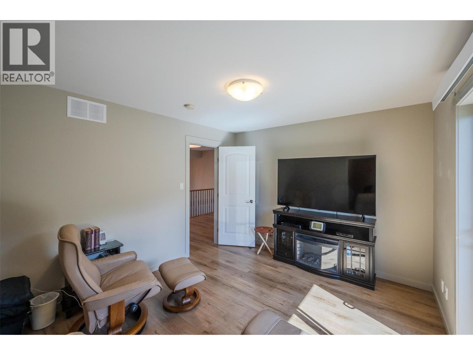 30 125 CABERNET Drive, Okanagan Falls