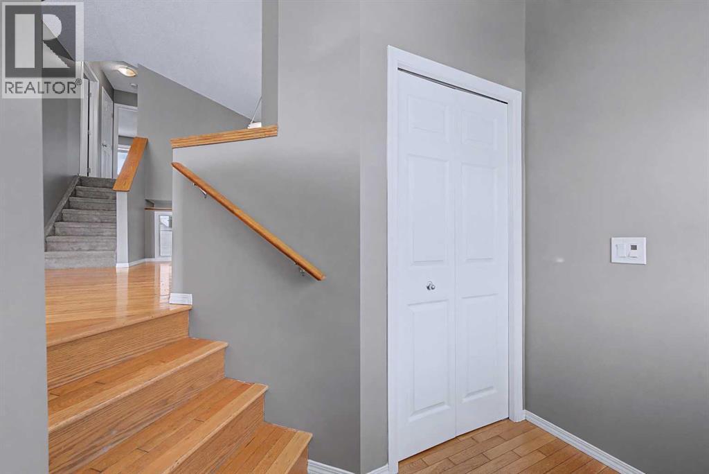 Single Family House 4 Level for Sale in  Evermeadow Road SW Evergreen Calgary 