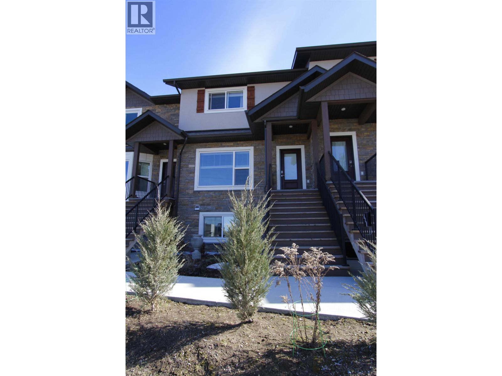 #102 985 PATRICIA BOULEVARD - 21