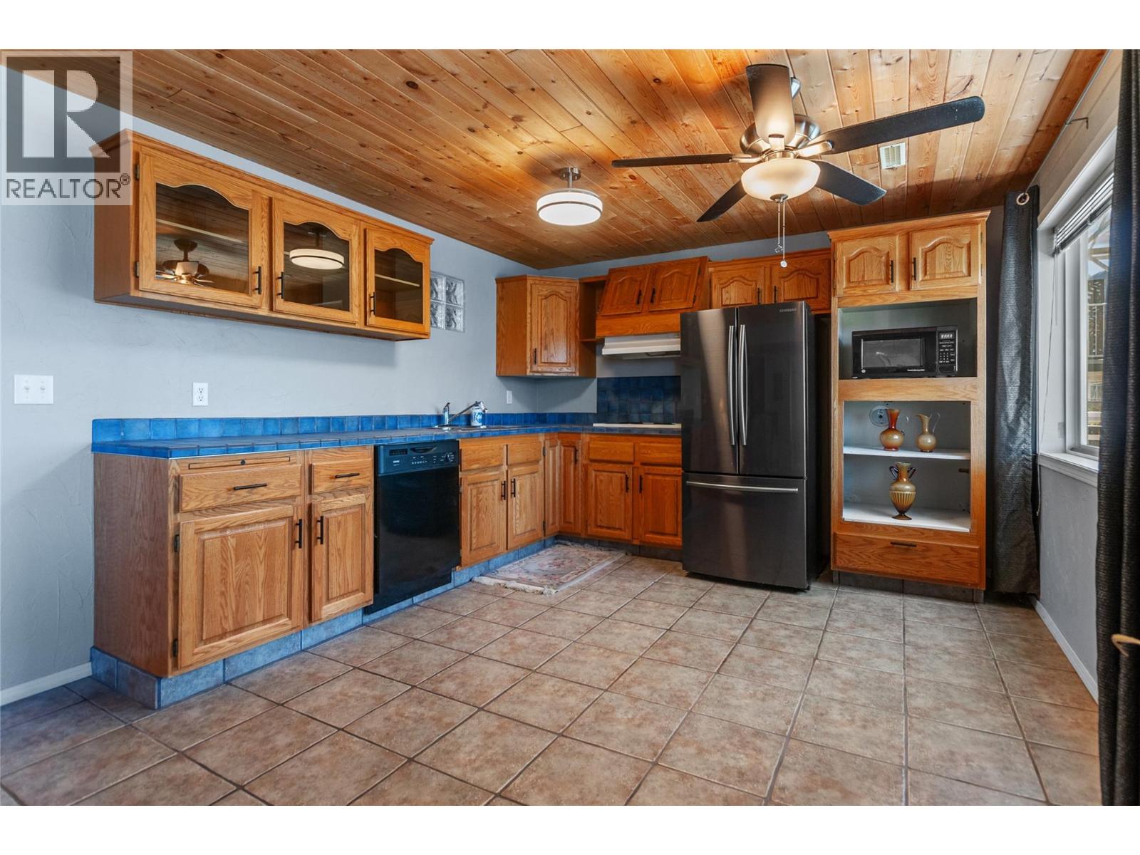 1214 Peachcliff Drive, Okanagan Falls