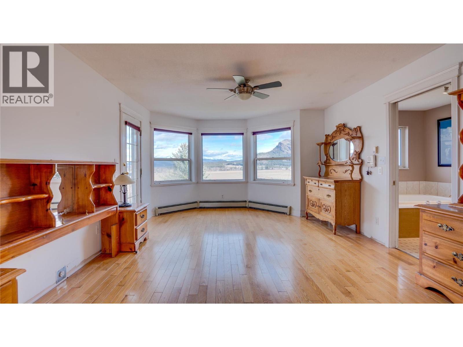 5580 Back Enderby Road, Spallumcheen