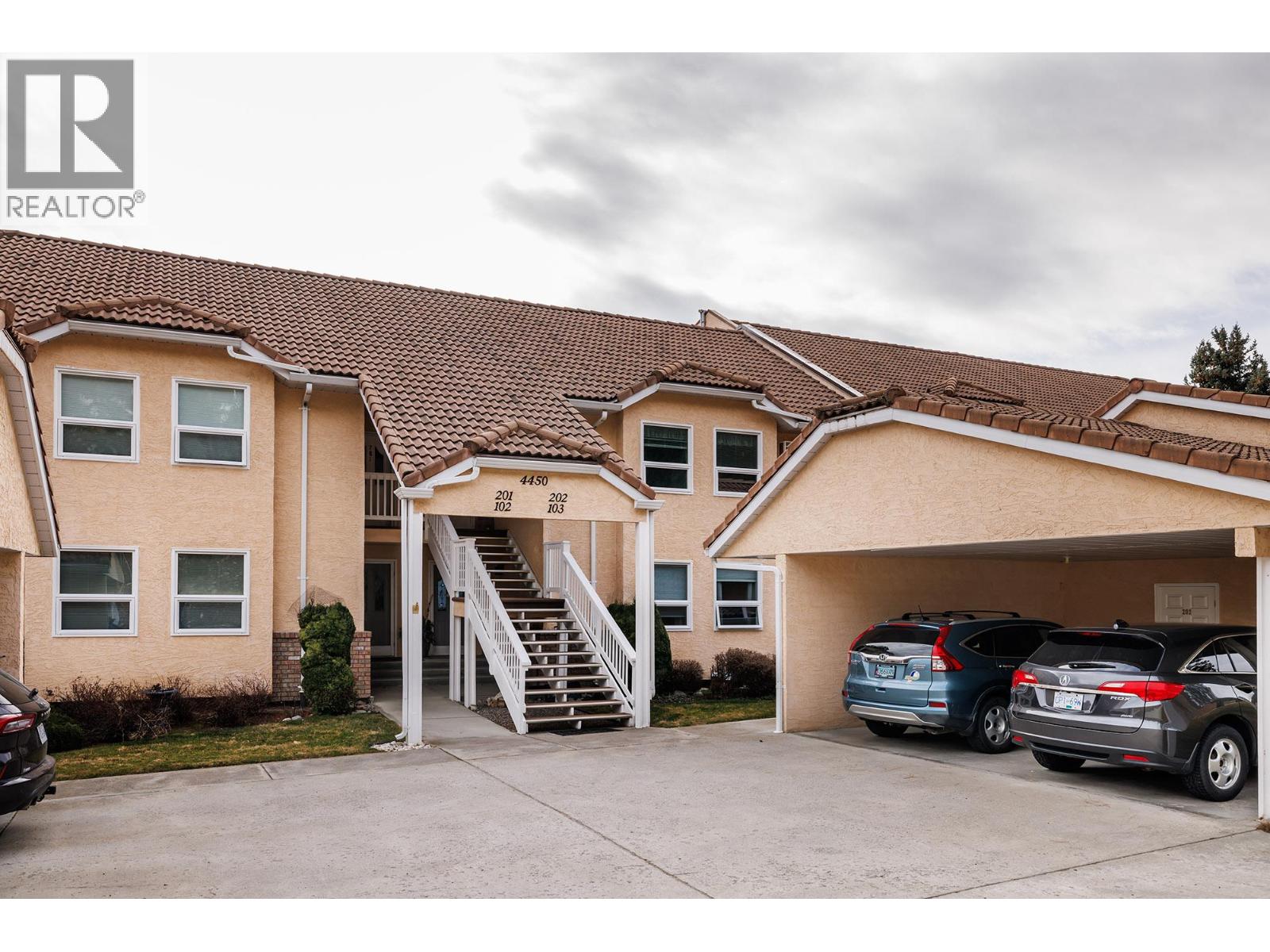 4450 Ponderosa Drive Unit# 202, Peachland