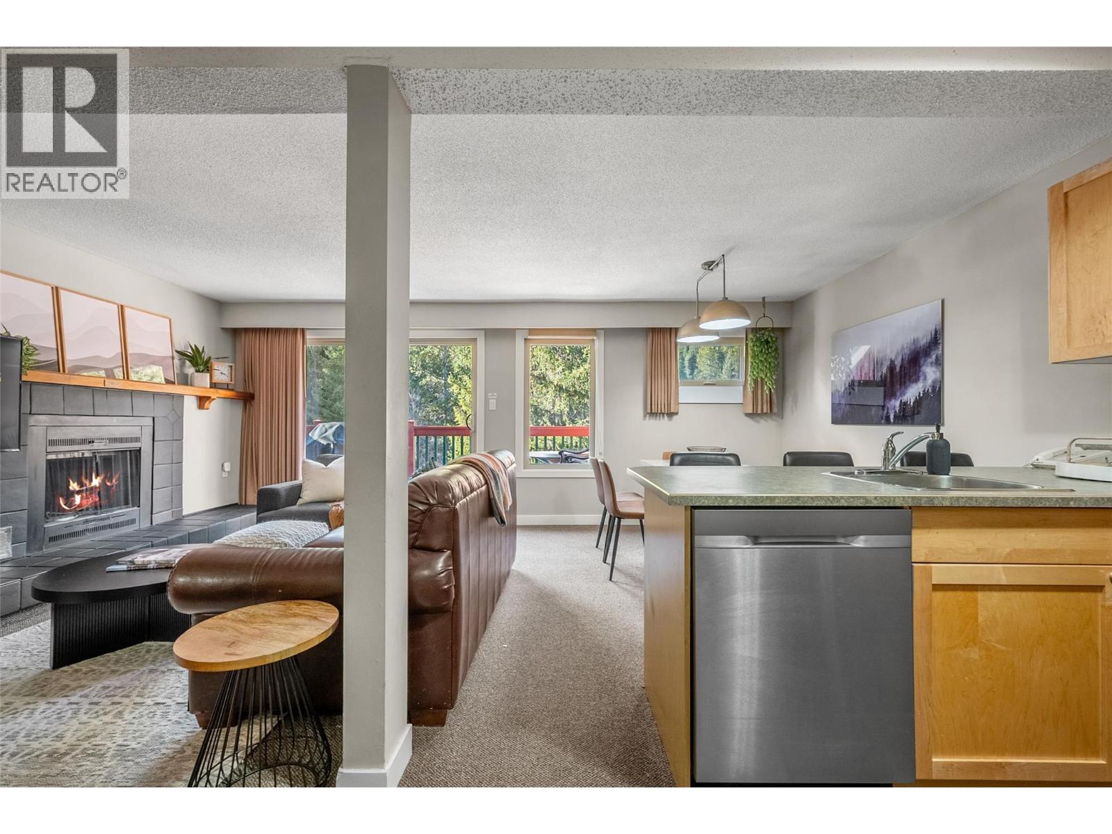 2030 PANORAMA Drive Unit# 624, Panorama