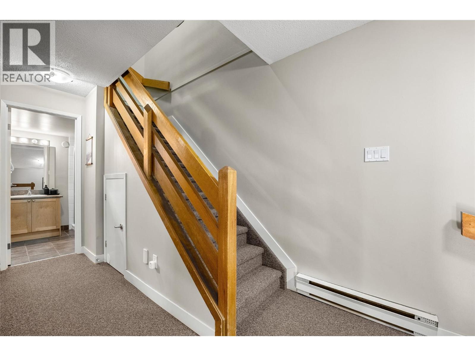 2030 PANORAMA Drive Unit# 624, Panorama