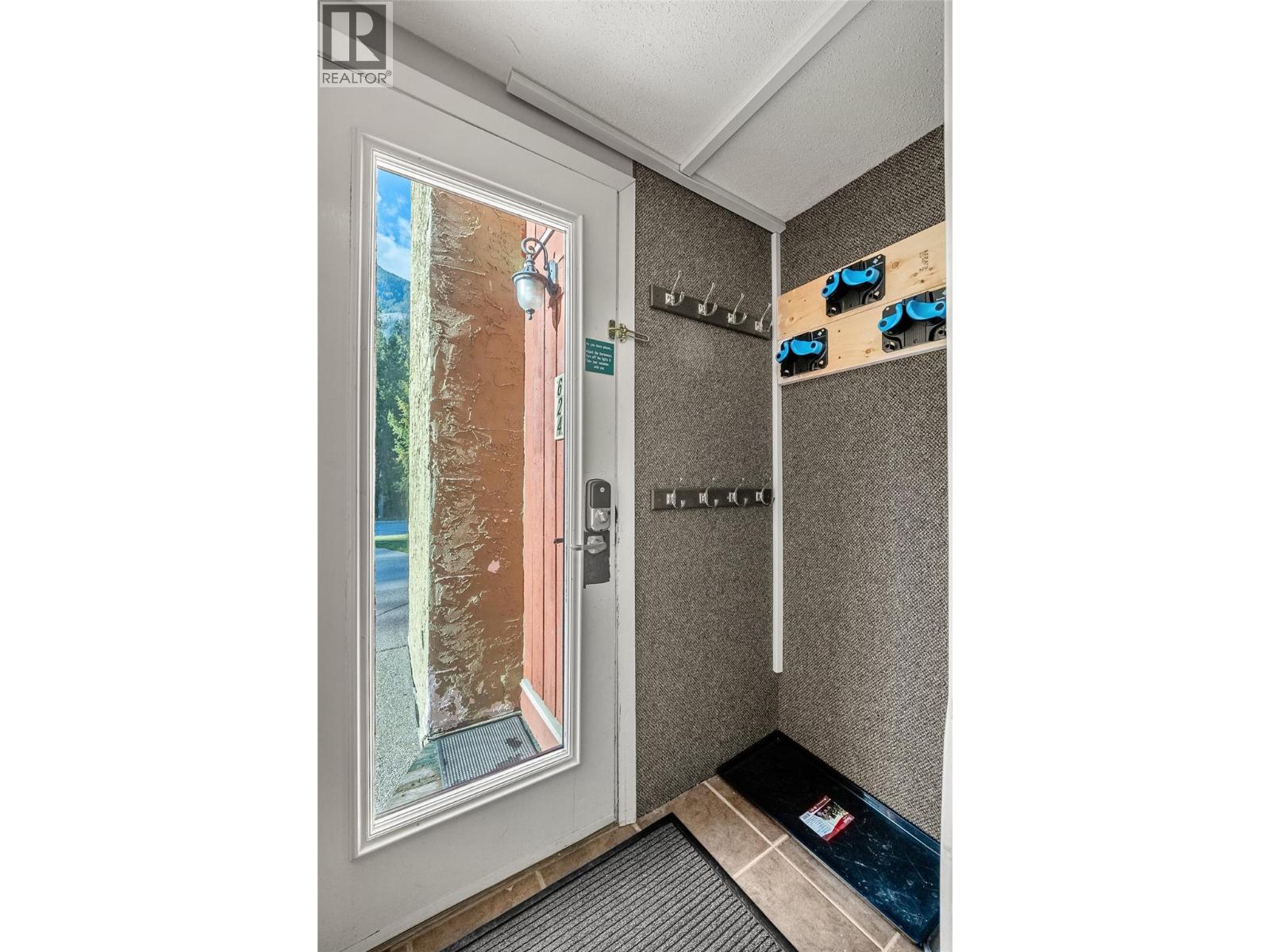 2030 PANORAMA Drive Unit# 624, Panorama