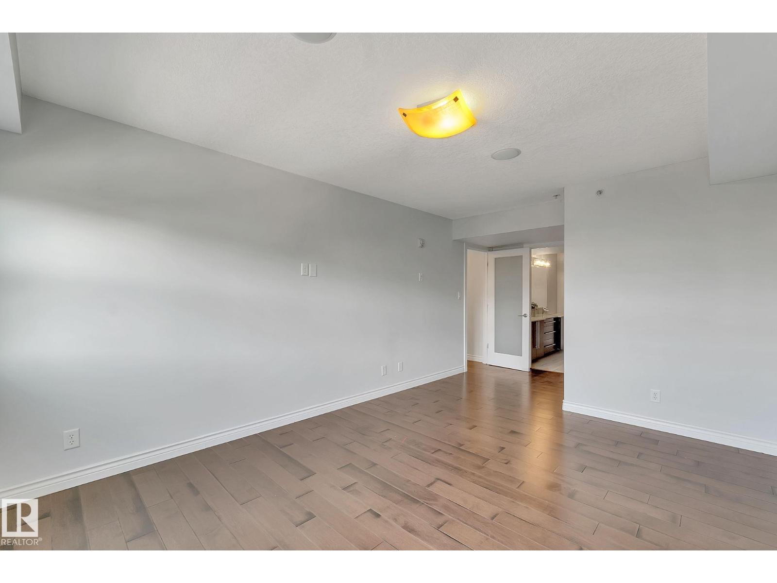 #308 9603 98 AV NW - 19