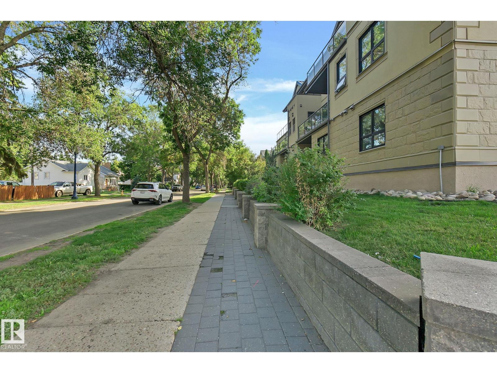 #308 9603 98 AV NW - 60