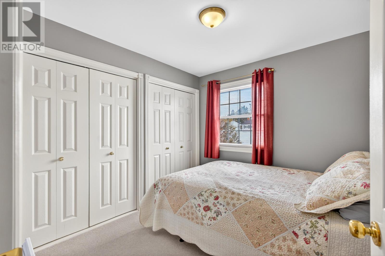 43 CURRAN DRIVE - 25