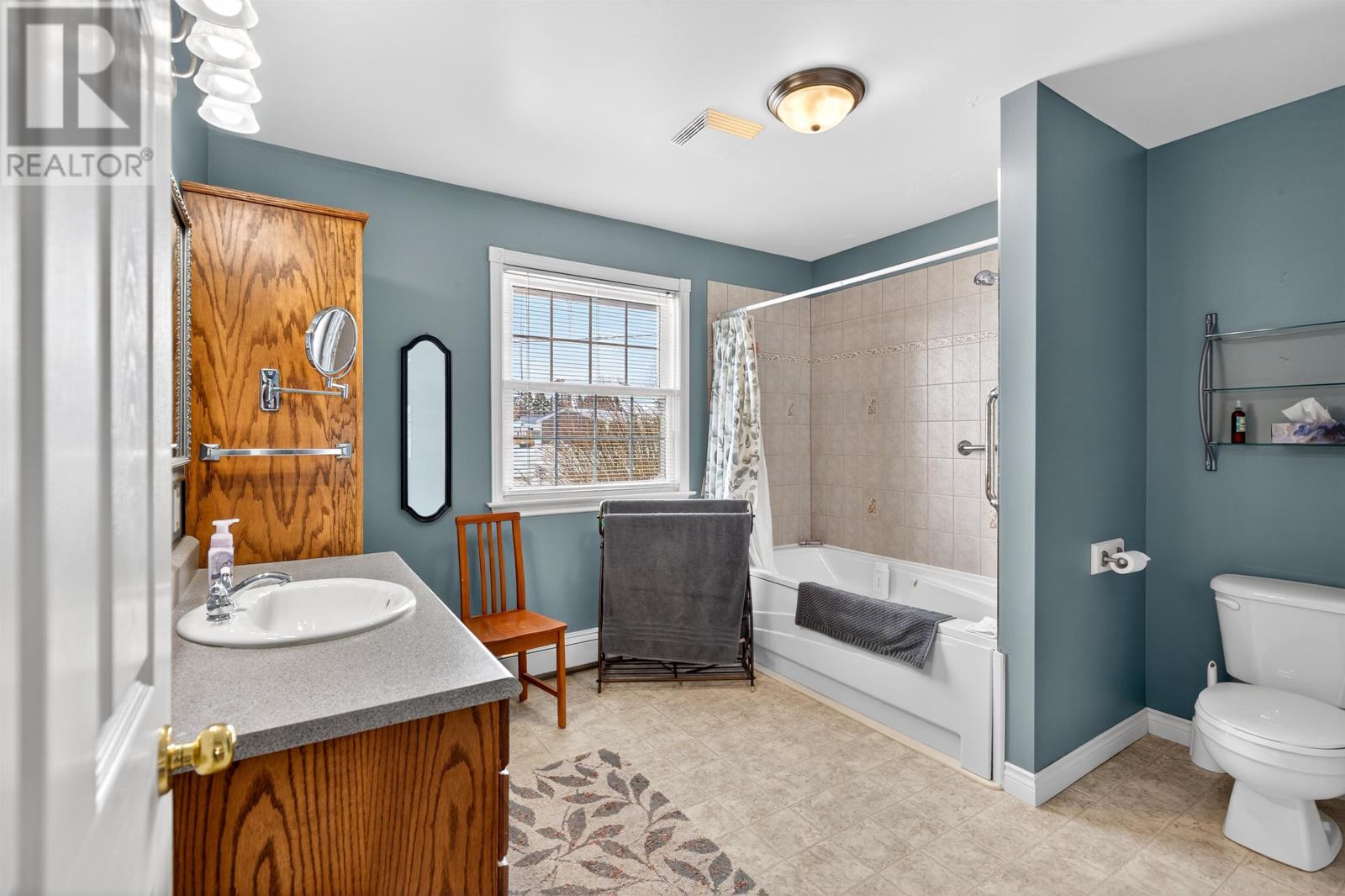 43 CURRAN DRIVE - 28