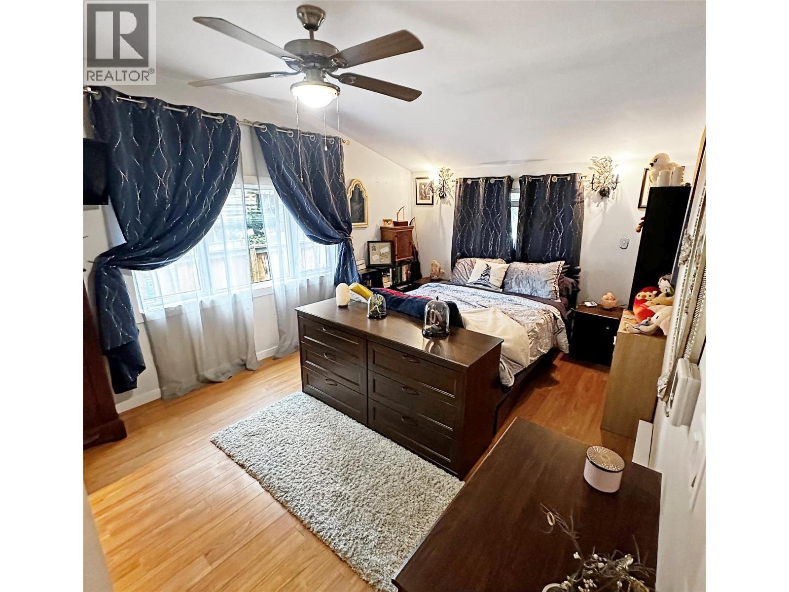 956 RICHTER AVENUE - 10