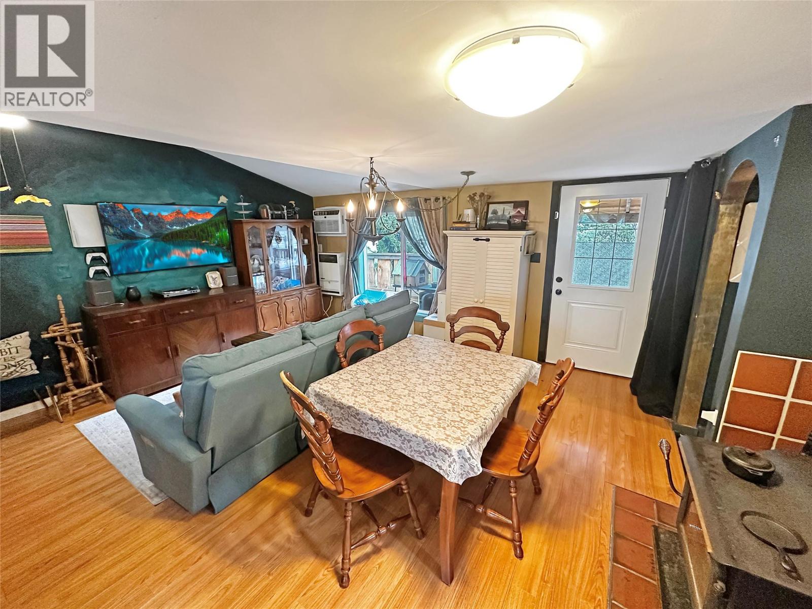 956 RICHTER AVENUE - 12