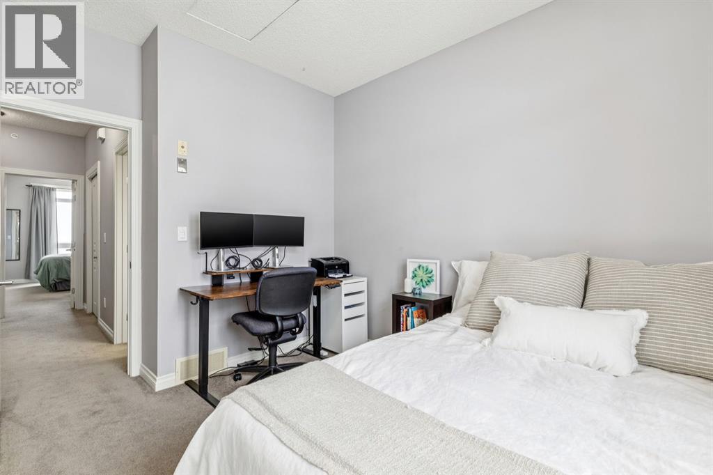 Single Family House for Sale in   Rockyledge View NW Rocky Ridge Calgary 