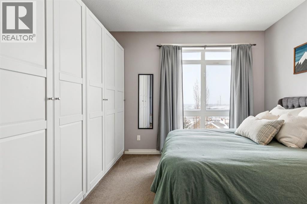 Single Family House for Sale in   Rockyledge View NW Rocky Ridge Calgary 