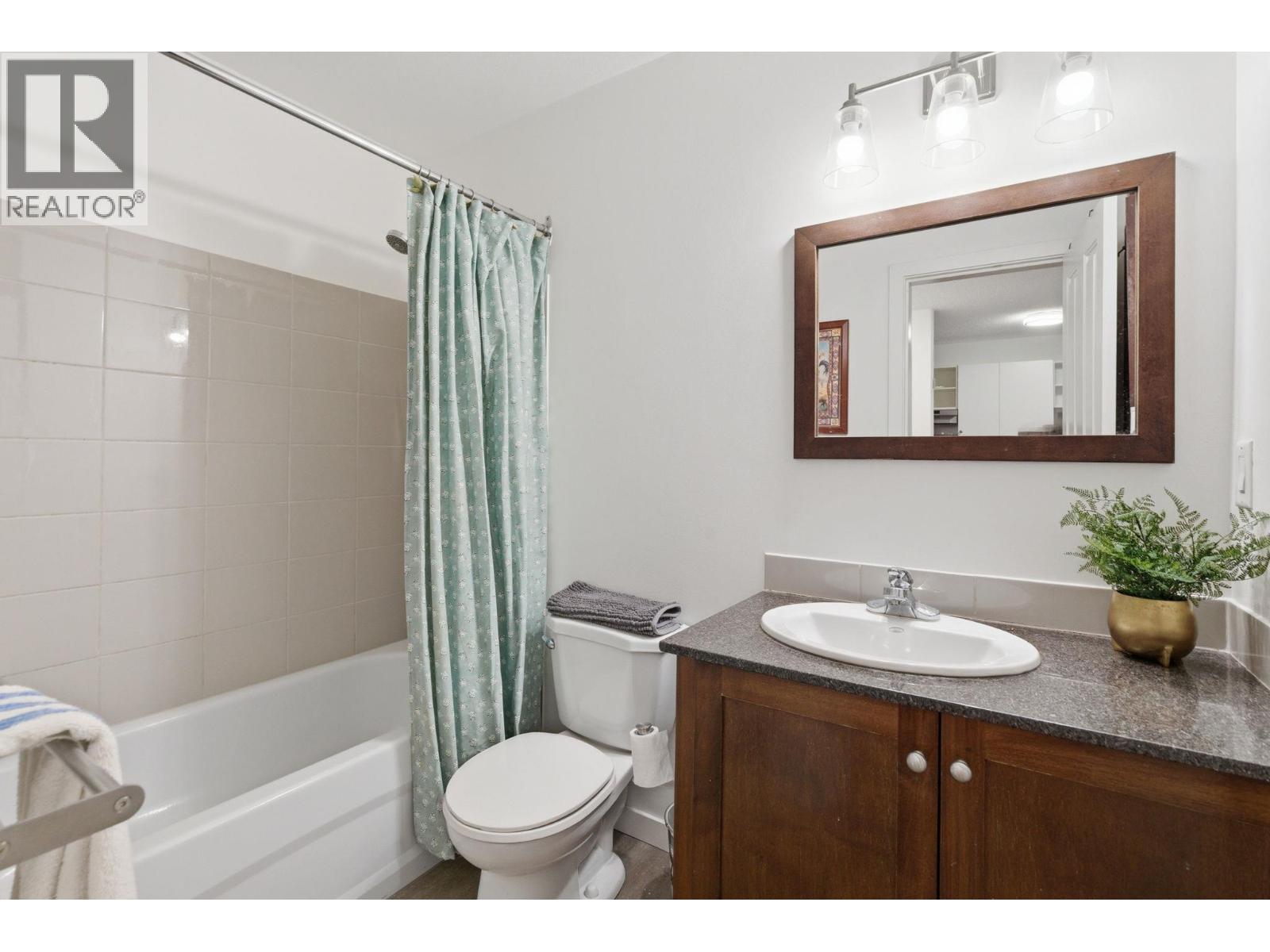 1685 Ufton Court Unit# 310, Kelowna