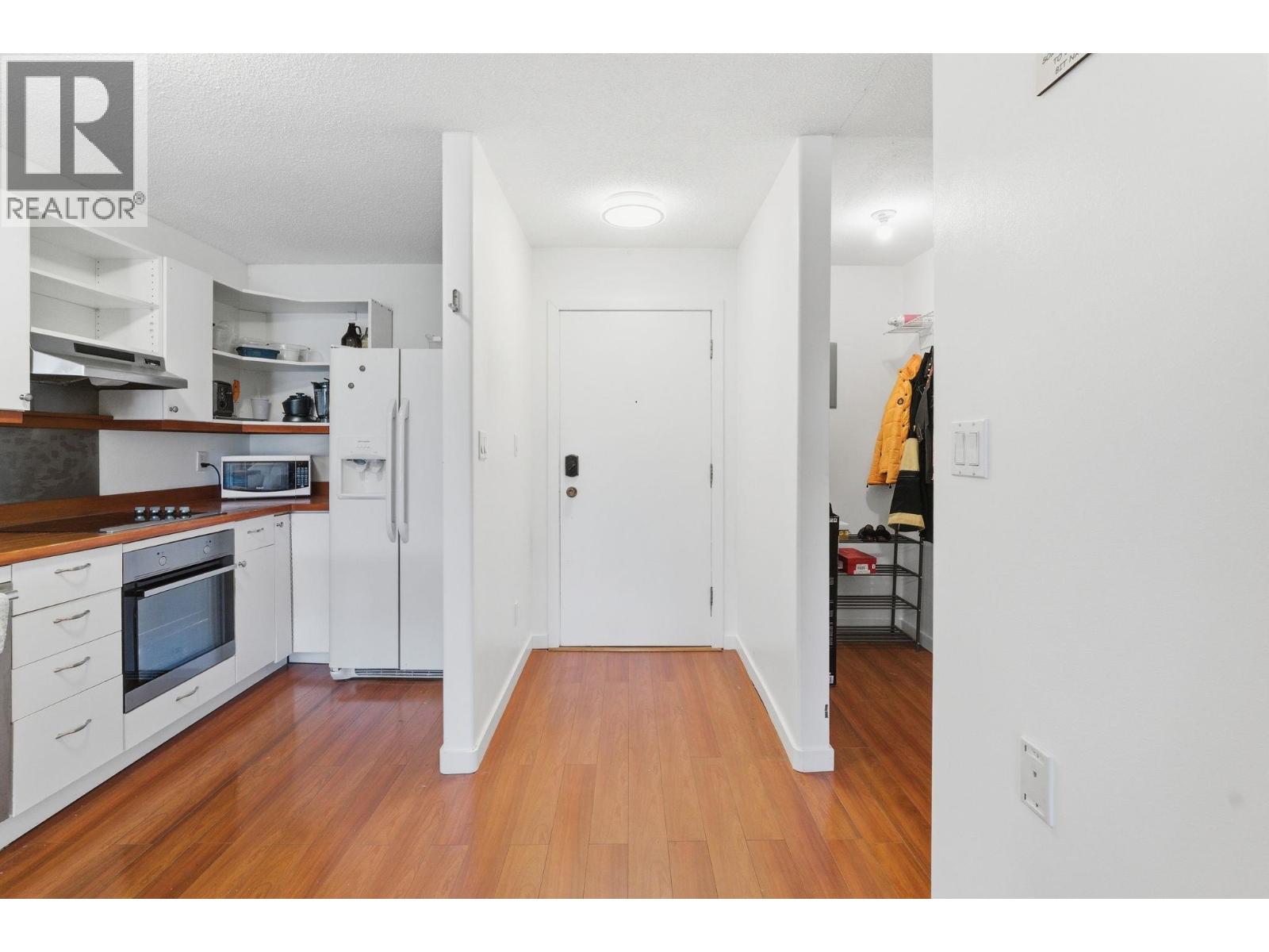 1685 Ufton Court Unit# 310, Kelowna