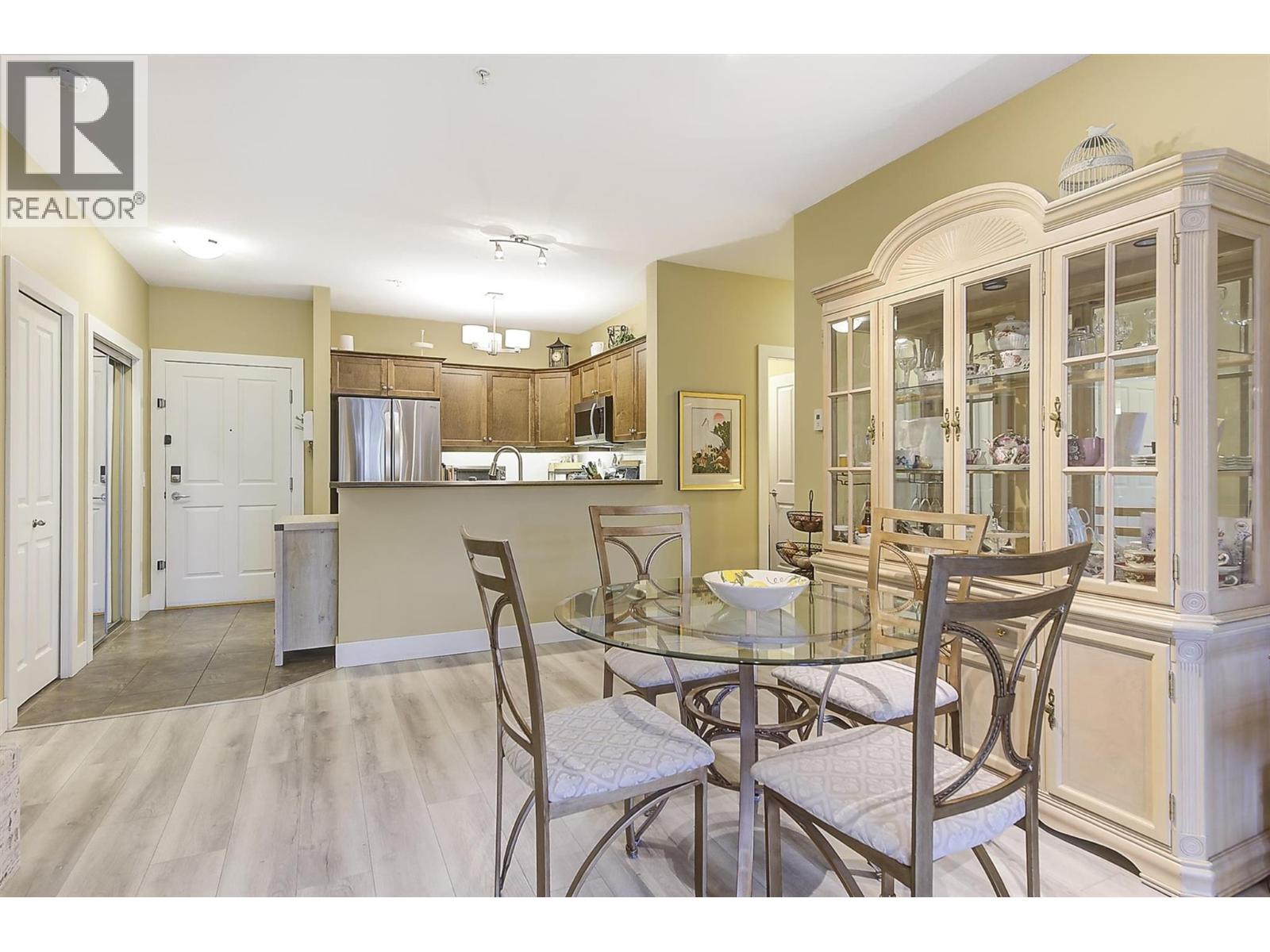 2532 Shoreline Drive Unit# 214, Lake Country