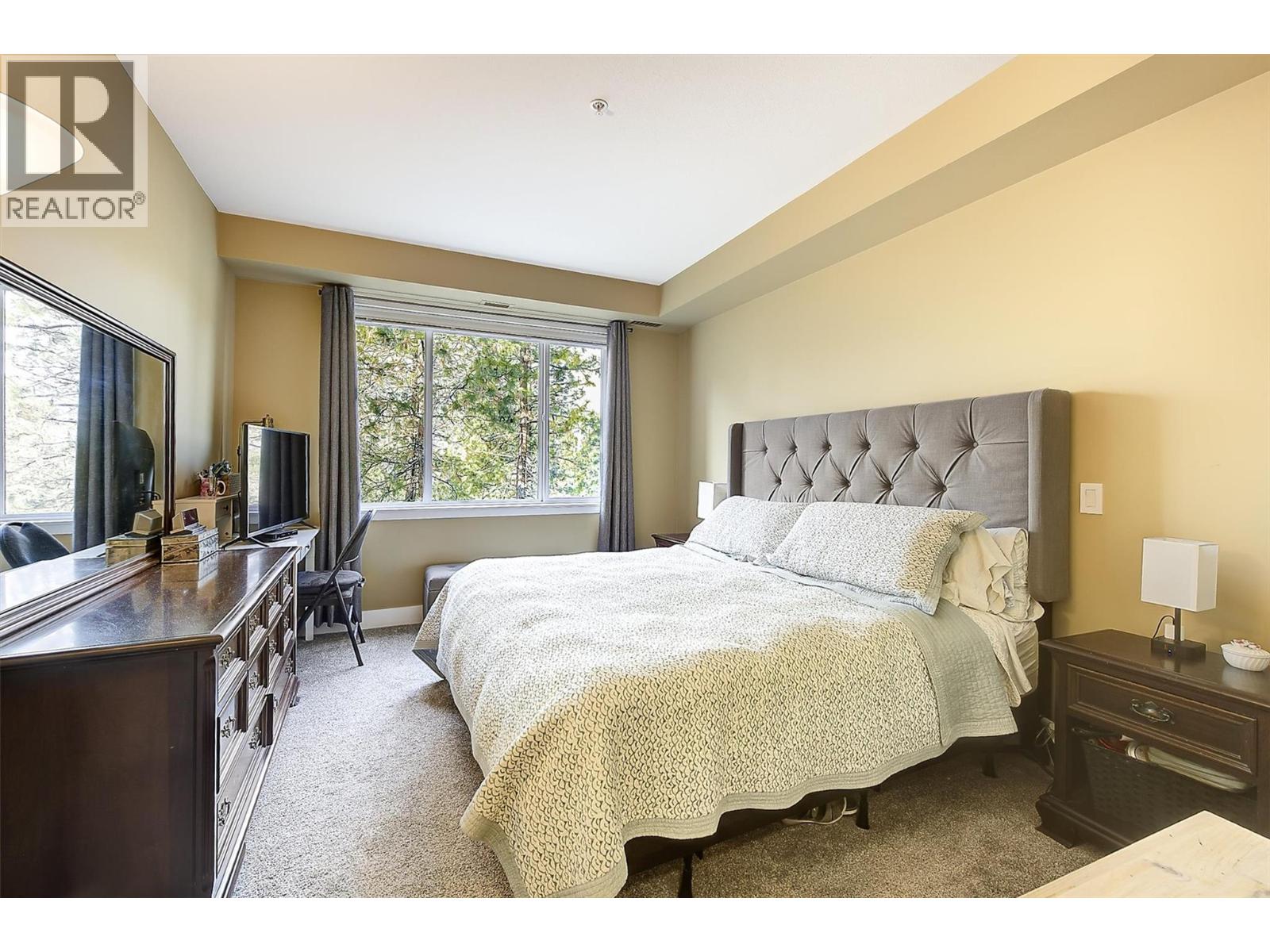 2532 Shoreline Drive Unit# 214, Lake Country