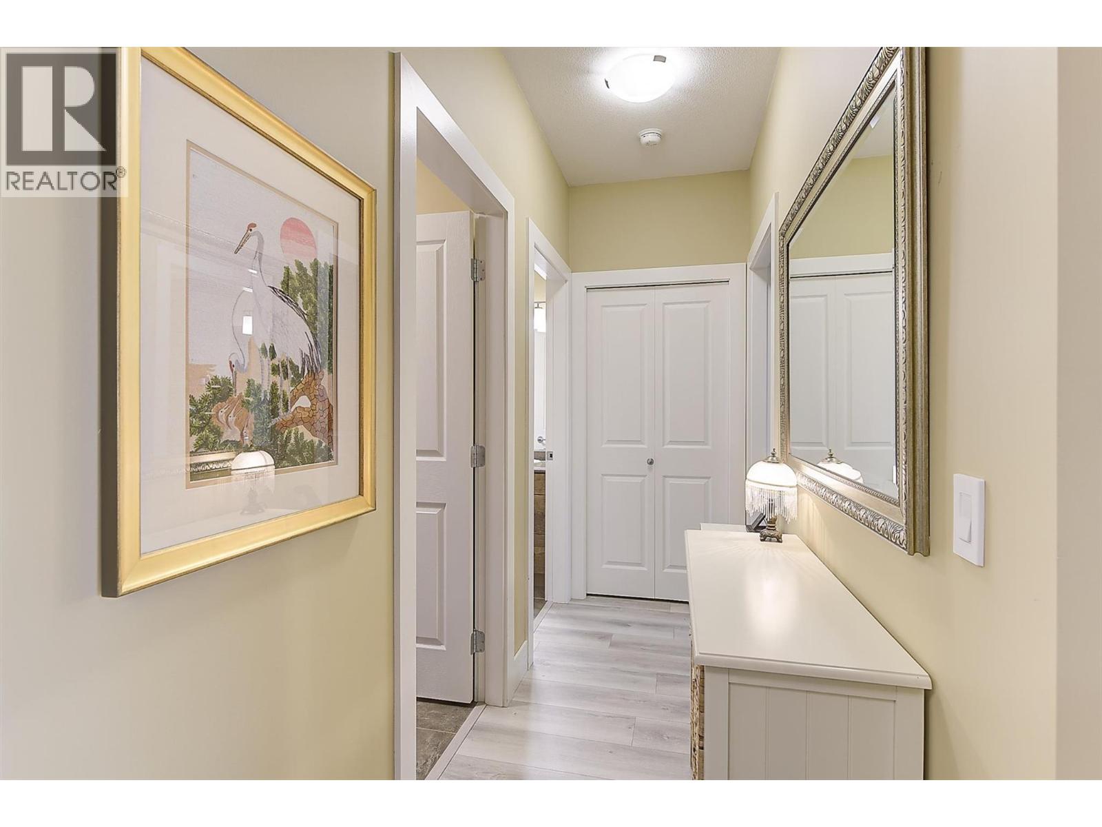 2532 Shoreline Drive Unit# 214, Lake Country