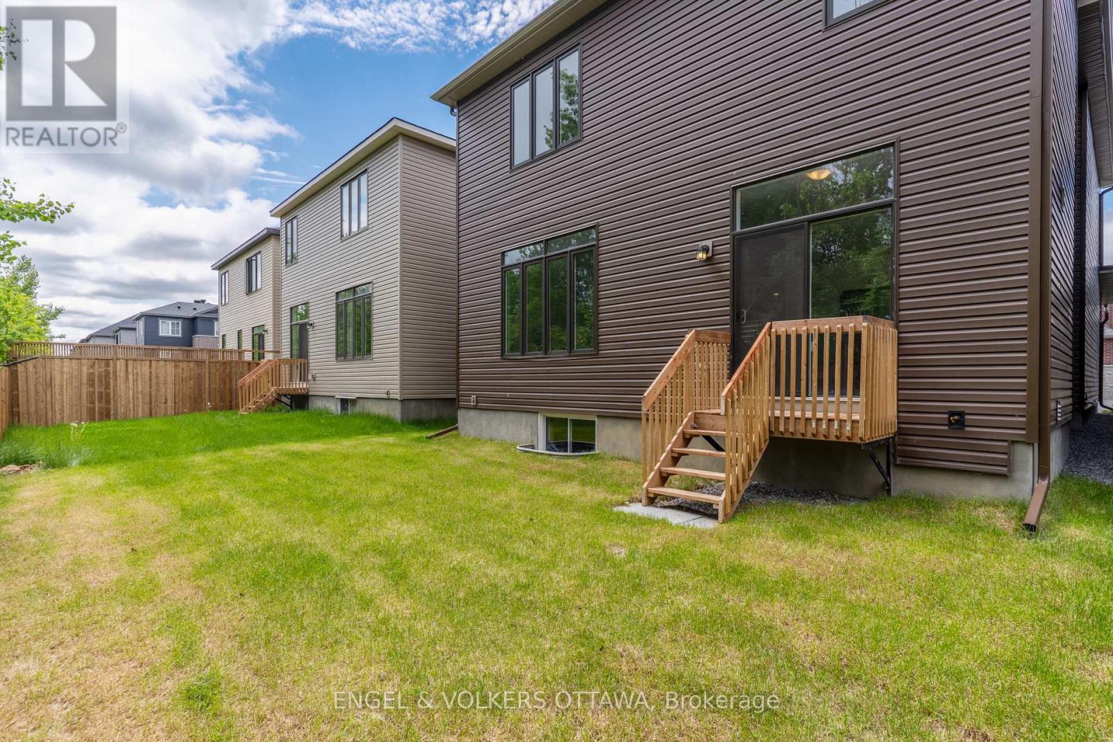 333 ELSIE MACGILL WALK - 47