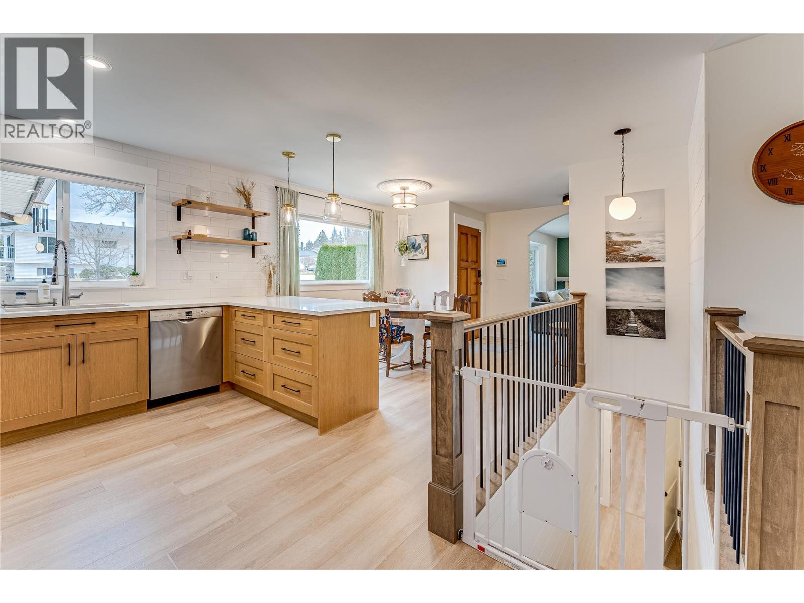 551 28 Street SE, Salmon Arm