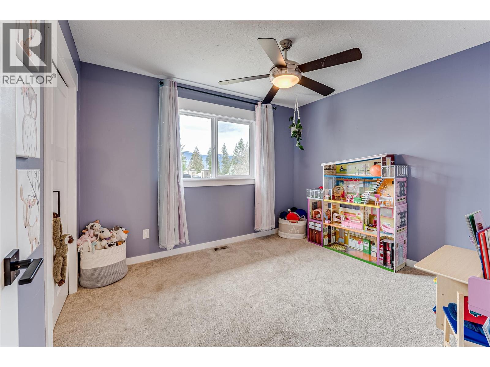 551 28 Street SE, Salmon Arm