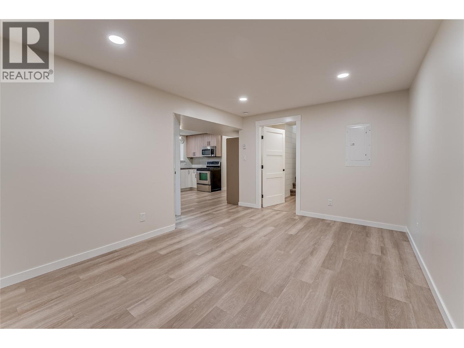 551 28 Street SE, Salmon Arm